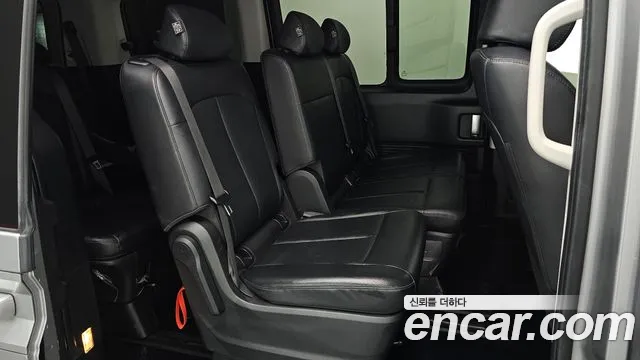Hyundai Staria Staria Tourer 11 мест — Фото автомобиля 4