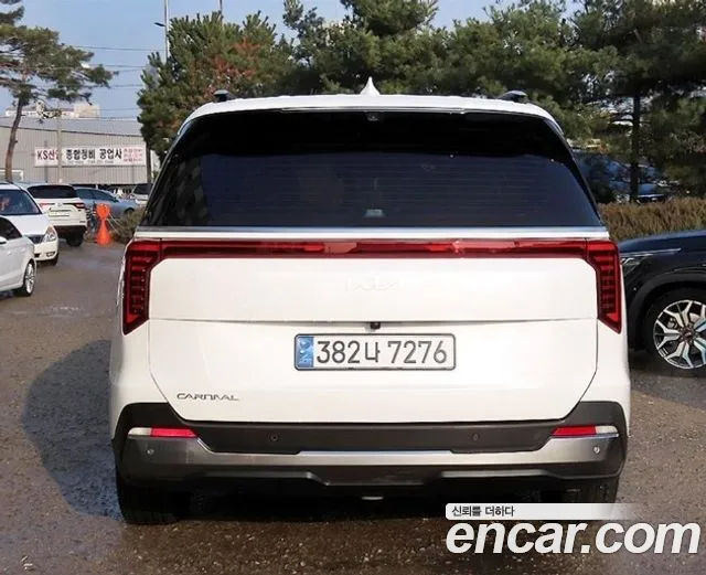 Kia Canival Новый Carnival 4 поколение Дизель 9 мест Signature — Фото автомобиля 4