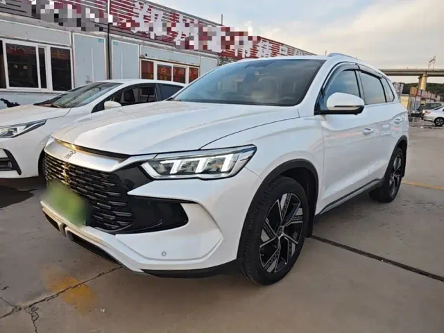 Фотография автомобиля — BYD Song Pro