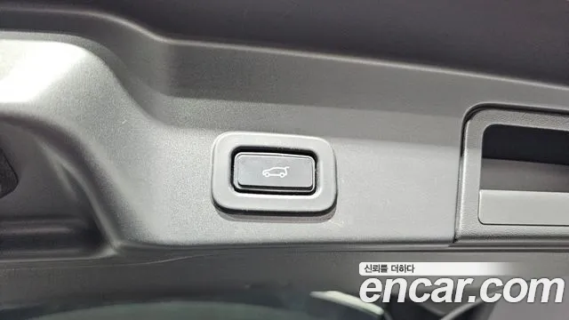 Land Rover Range Rover Evoque Range Rover Evoque 2 поколение — Фото автомобиля 8