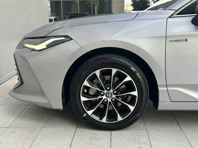 Toyota Avalon — Фото автомобиля 5