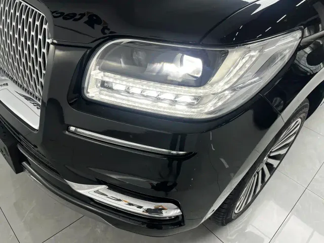Lincoln Navigator — Фото автомобиля 5
