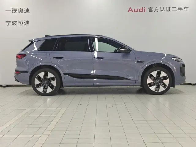 Audi Q6L e-tron — Фото автомобиля 3