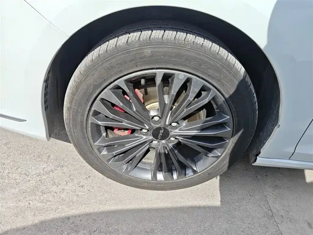 Dongfeng Yixuan MAX — Фото автомобиля 22