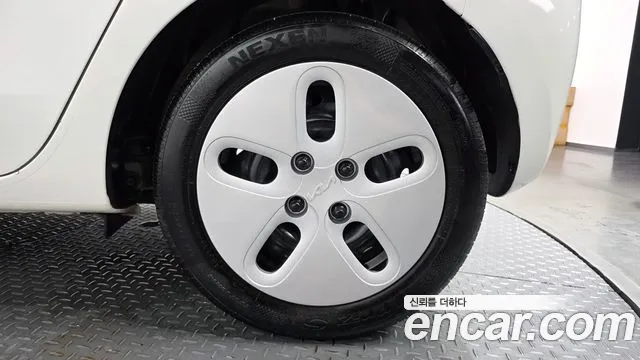 Kia RAY Новый Kia Ray Фургон — Фото автомобиля 21