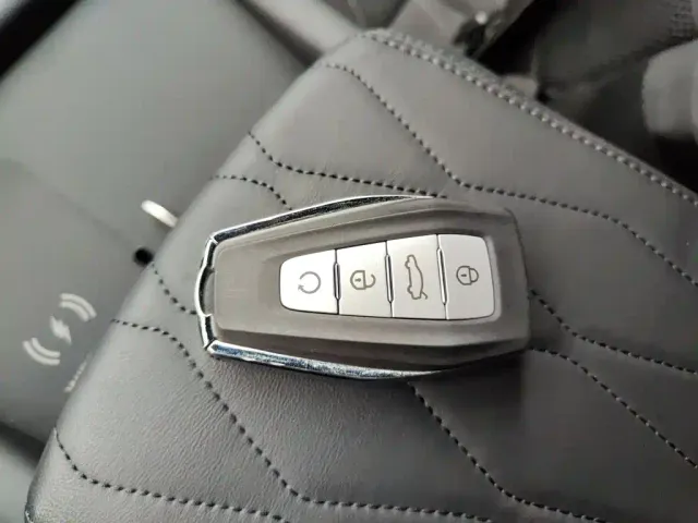 Geely Xingyue L — Фото автомобиля 11