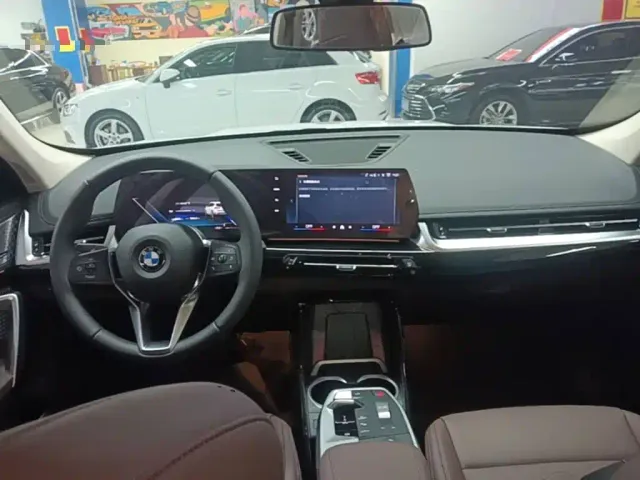 BMW X1 — Фото автомобиля 9