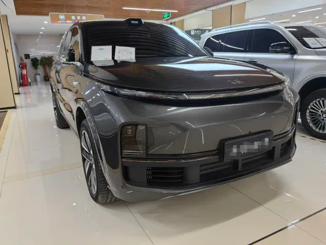 Li Auto L9 — Фото автомобиля 3