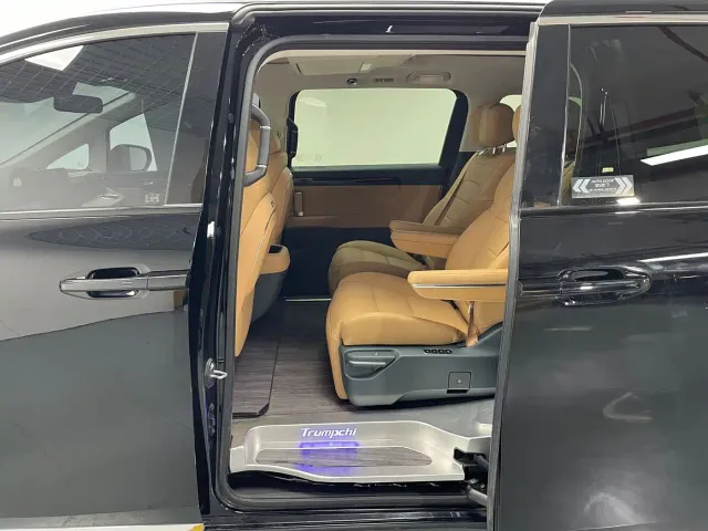 GAC Trumpchi E8 — Фото автомобиля 11
