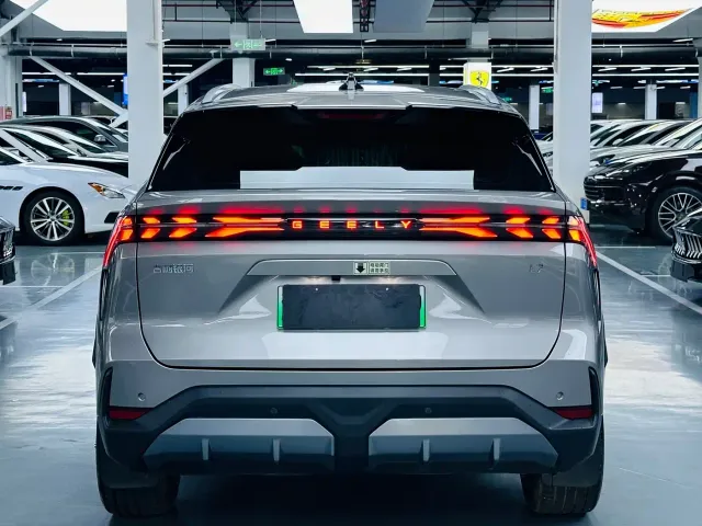 Geely Galaxy L7 — Фото автомобиля 14
