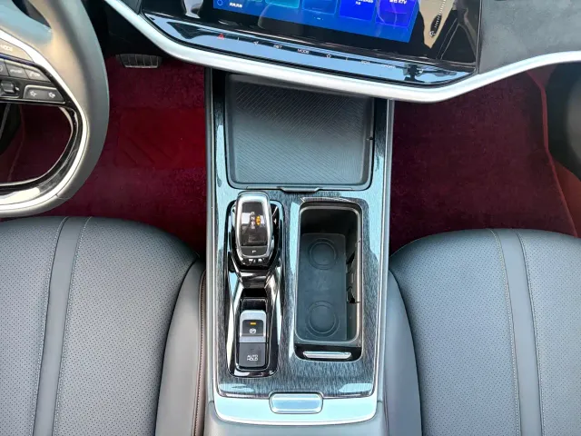 Dongfeng Yixuan MAX — Фото автомобиля 23