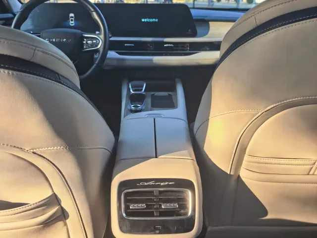 Chery Arrizo 8 — Фото автомобиля 10