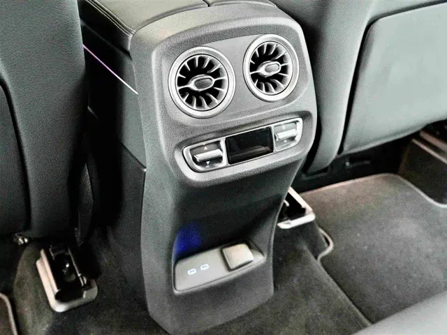 Mercedes-Benz G-Class — Фото автомобиля 17