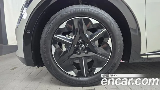 Kia EV6 — Фото автомобиля 4