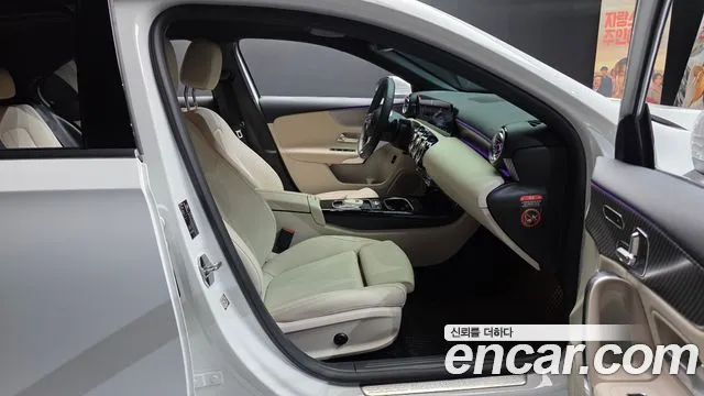 Mercedes-Benz A-Class — Фото автомобиля 26