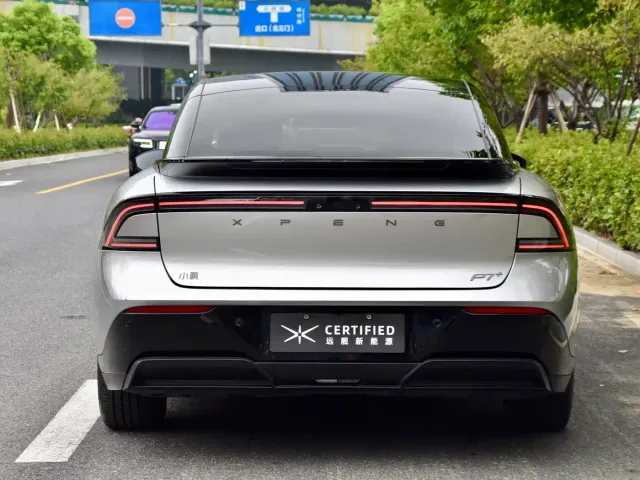 Xpeng P7+ — Фото автомобиля 5
