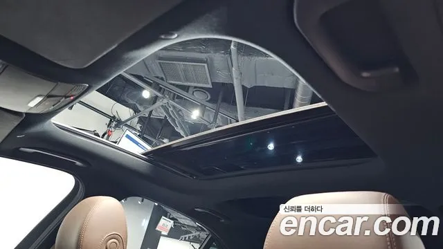 Mercedes-Benz E-Class — Фото автомобиля 14