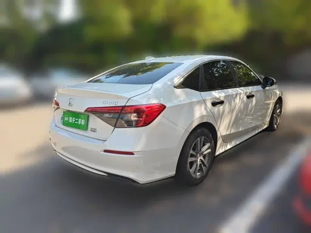 Honda Civic — Фото автомобиля 4