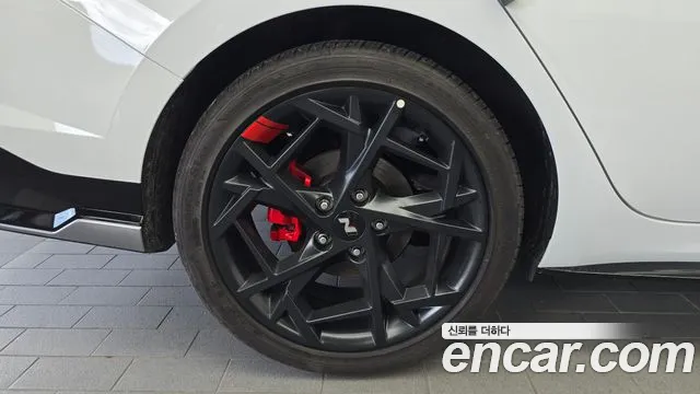 Hyundai AVANTE Inspiration N Line — Фото автомобиля 5