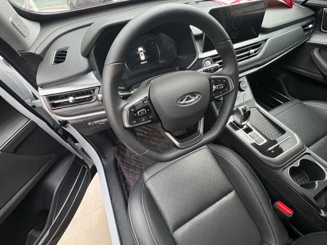 Chery Tiggo 8 — Фото автомобиля 8