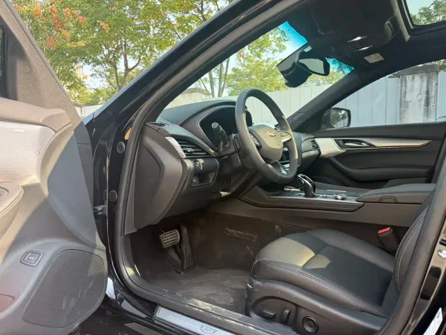 Cadillac CT5 — Фото автомобиля 5