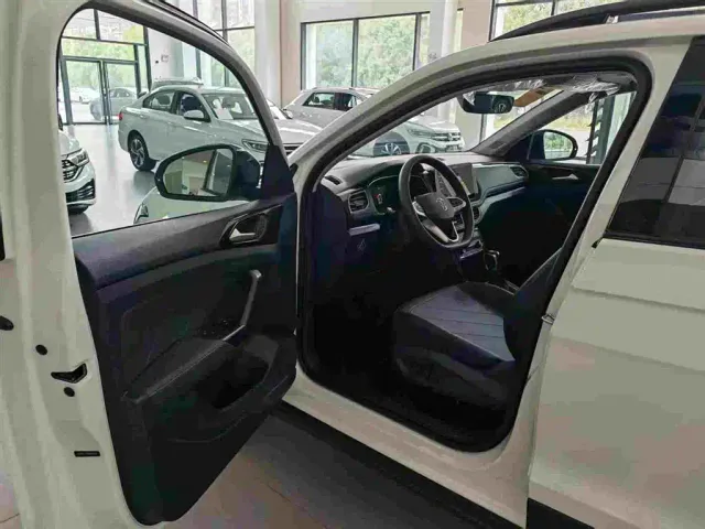 Volkswagen Tharu — Фото автомобиля 5