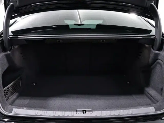 Audi A6L — Фото автомобиля 22