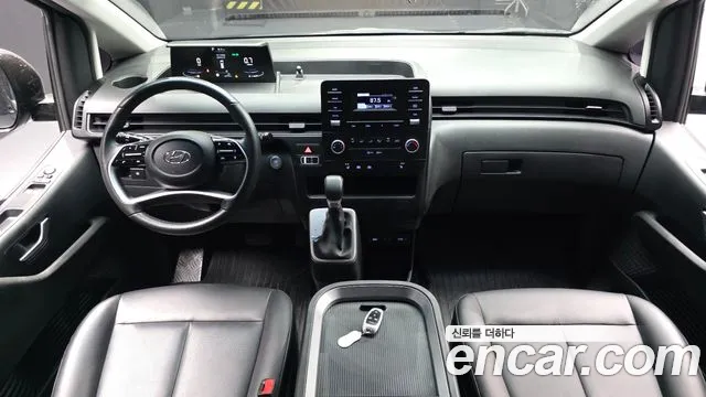 Hyundai Staria Staria — Фото автомобиля 7