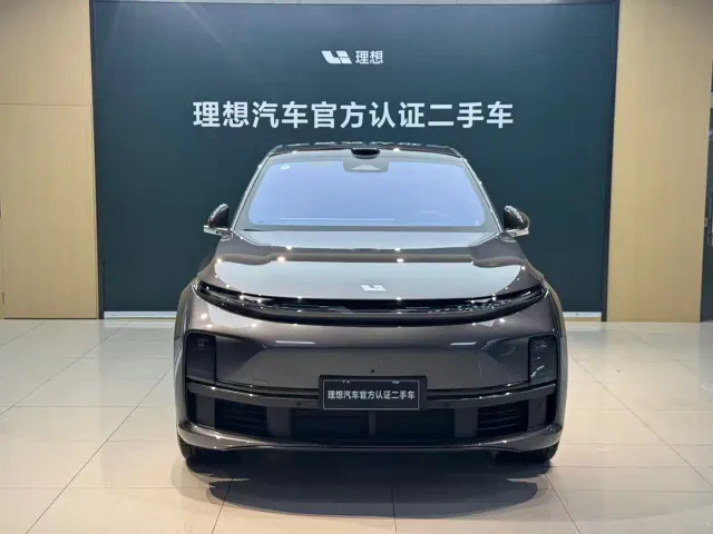 Li Auto L7 — Фото автомобиля 3
