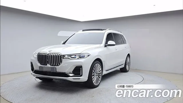 Фотография автомобиля — BMW X7 G07