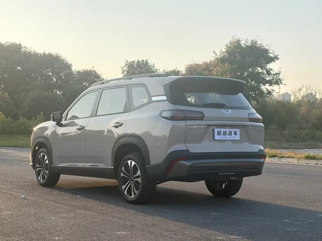 Wuling Starlight 560 — Фото автомобиля 5