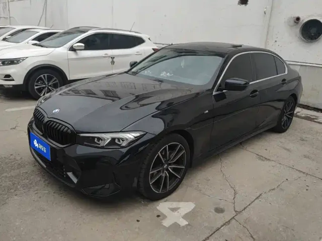 Фотография автомобиля — BMW 3 Series