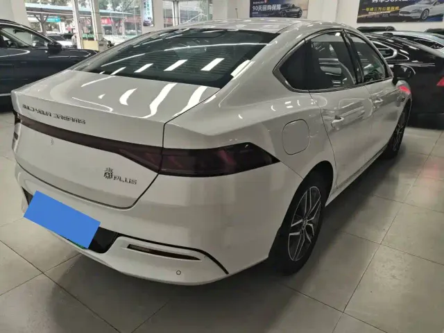 BYD Qin PLUS — Фото автомобиля 7