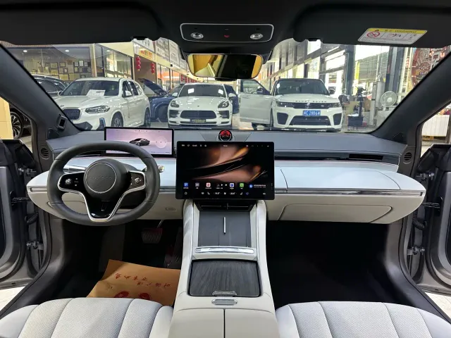 Luxeed S7 — Фото автомобиля 8