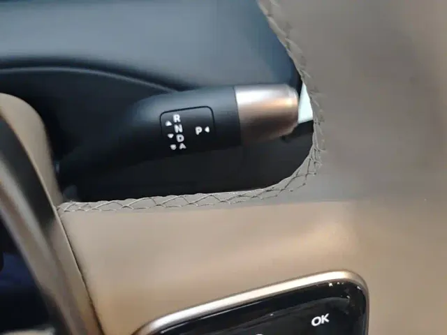 Li Auto MEGA — Фото автомобиля 13