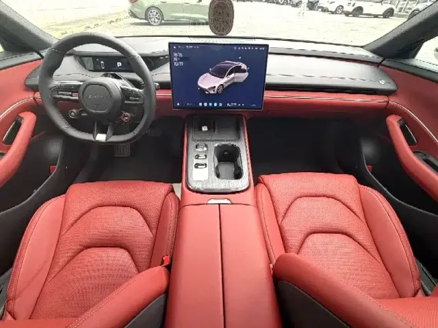 Xiaomi SU7 — Фото автомобиля 5