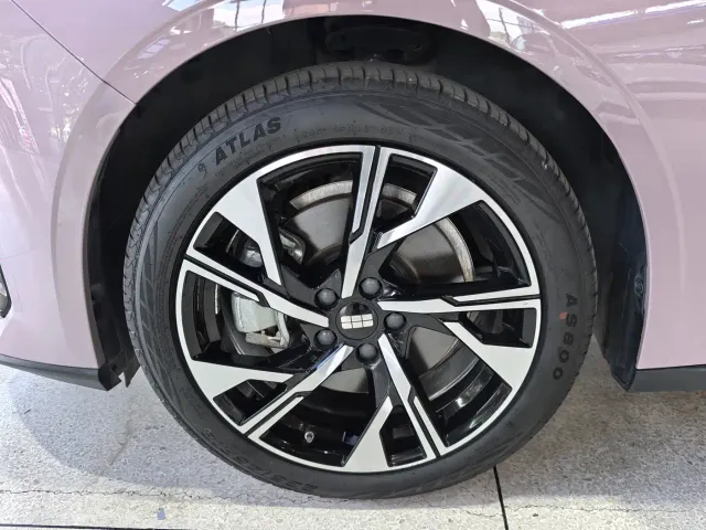 Geely Galaxy L6 — Фото автомобиля 7