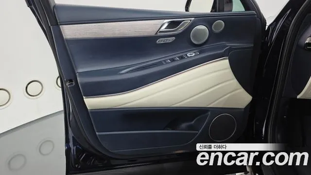 Genesis GV80 — Фото автомобиля 24