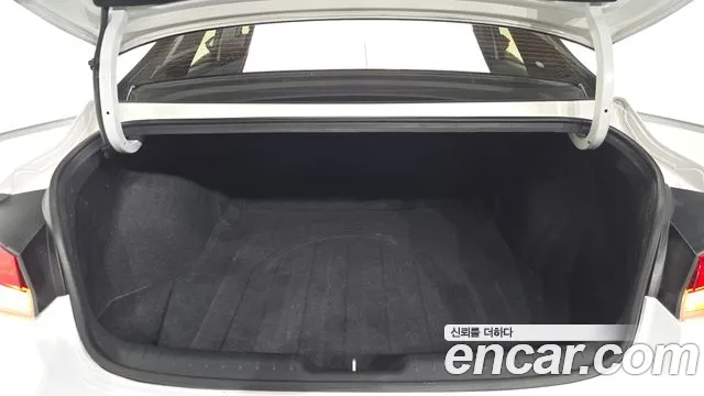 Hyundai Avante CN7 — Фото автомобиля 26