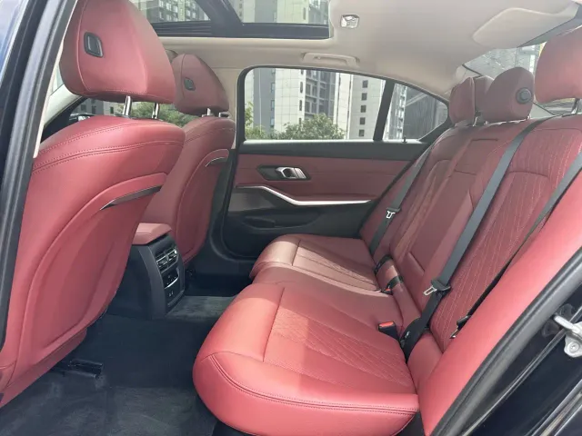 BMW 3 Series — Фото автомобиля 10