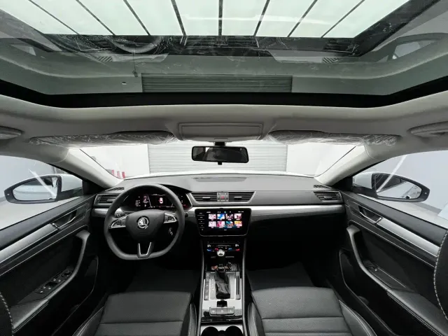 Skoda Superb — Фото автомобиля 9
