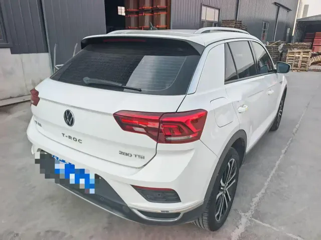 Volkswagen T-Roc — Фото автомобиля 10