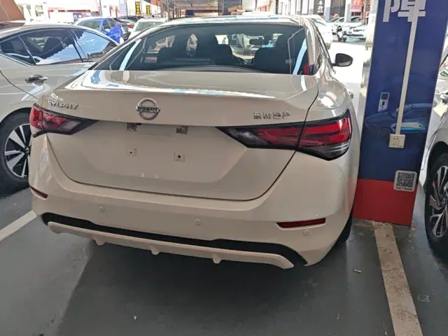 Nissan Sylphy — Фото автомобиля 3
