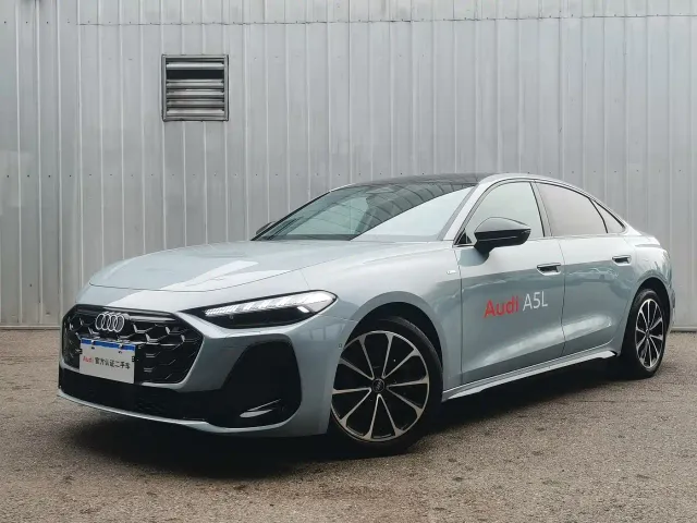 Фотография автомобиля — Audi A5L