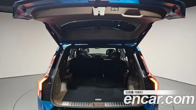 Kia EV9 — Фото автомобиля 29