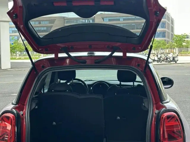 MINI Hatch — Фото автомобиля 18
