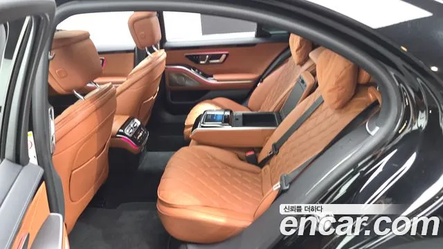 Mercedes-Benz S-Class — Фото автомобиля 11