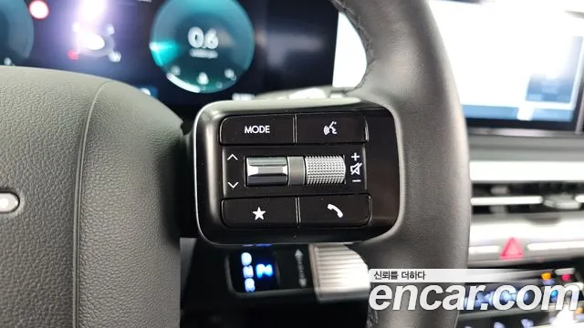 Hyundai Grandeur Grandeur (GN7) 2.5 Бензин 2WD — Фото автомобиля 30