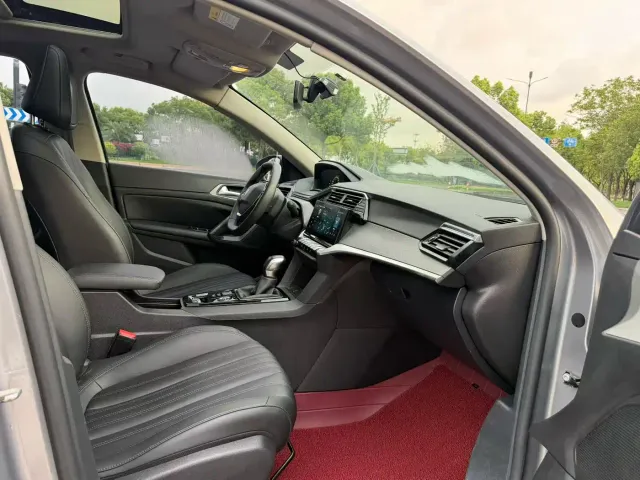 Peugeot 408 — Фото автомобиля 9