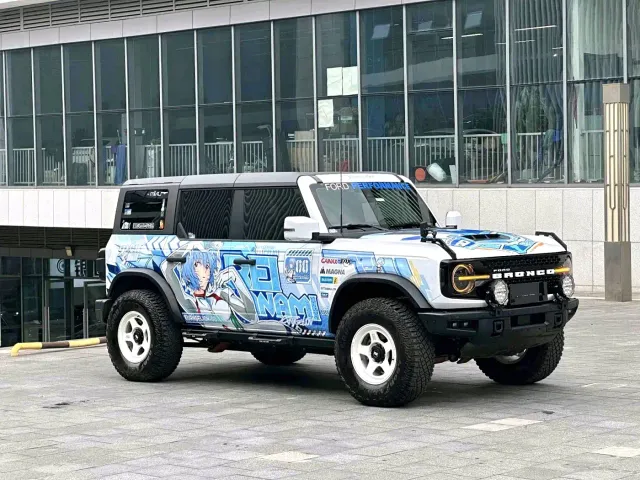 Ford Bronco — Фото автомобиля 3